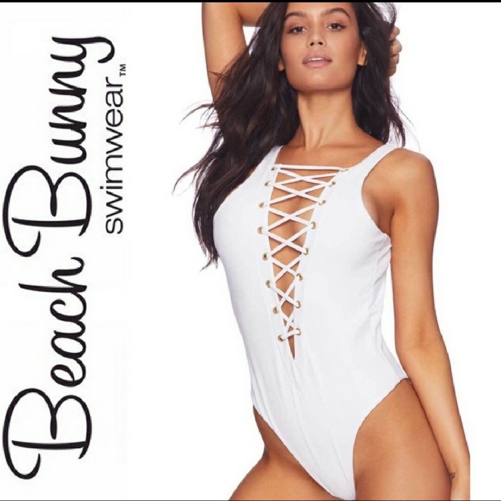 NWT Beach Bunny Rib Tide swimsuit